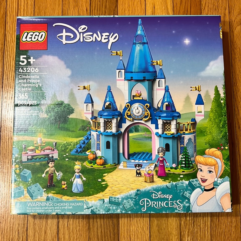 LEGO Disney Cinderella and Prince Charming's Castle #43206